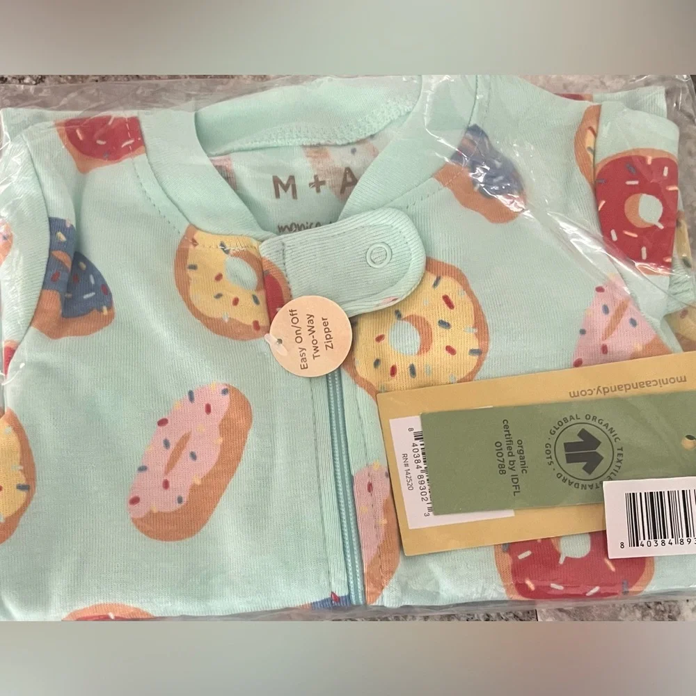 Monica & Andy Gender Neutral 100% Organic Cotton Sleeper With Doughnut Design - Picture 2 of 8